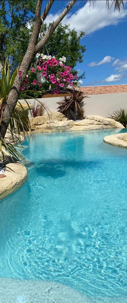 Villa De Vacances Le Teil Eksteriør bilde